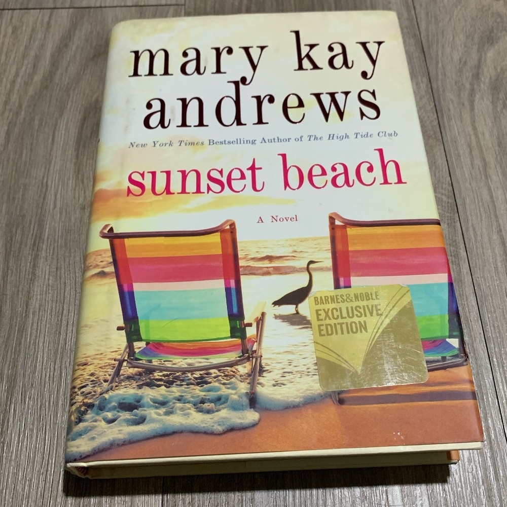 Sunset Beach - Mary Kay Andrews